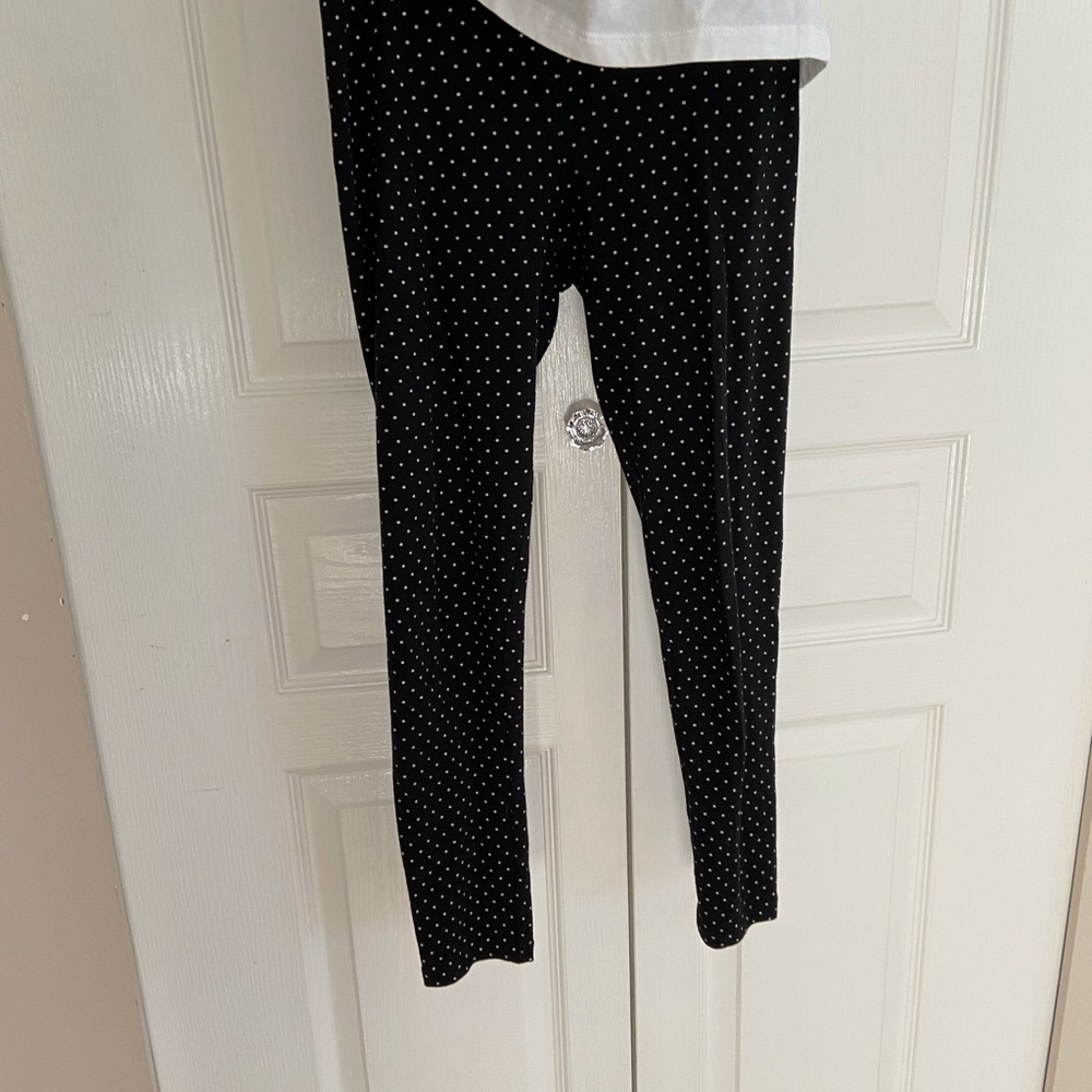 Uniqlo cute polka dot leggings